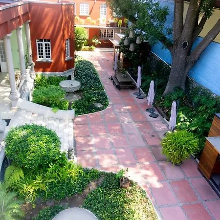 Casa Moctezuma Aparthotel