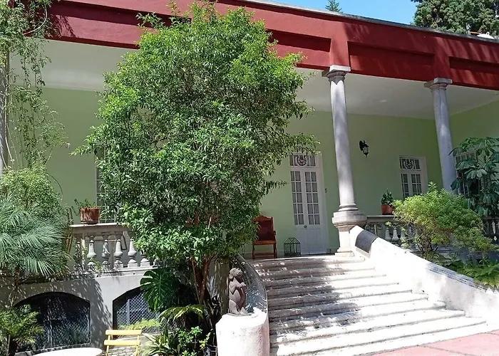 Отель Casa Moctezuma Мехико